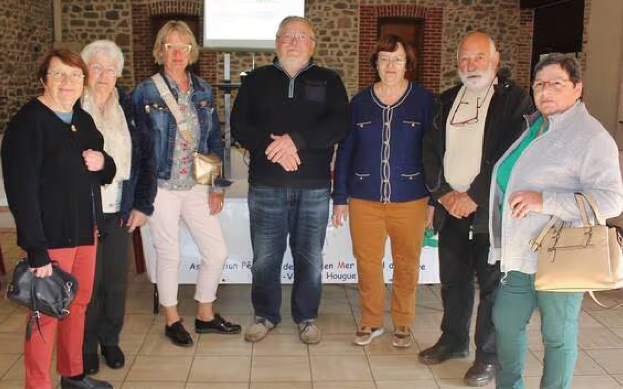 Dans la Manche, cette association veut féminiser la pêche à pied