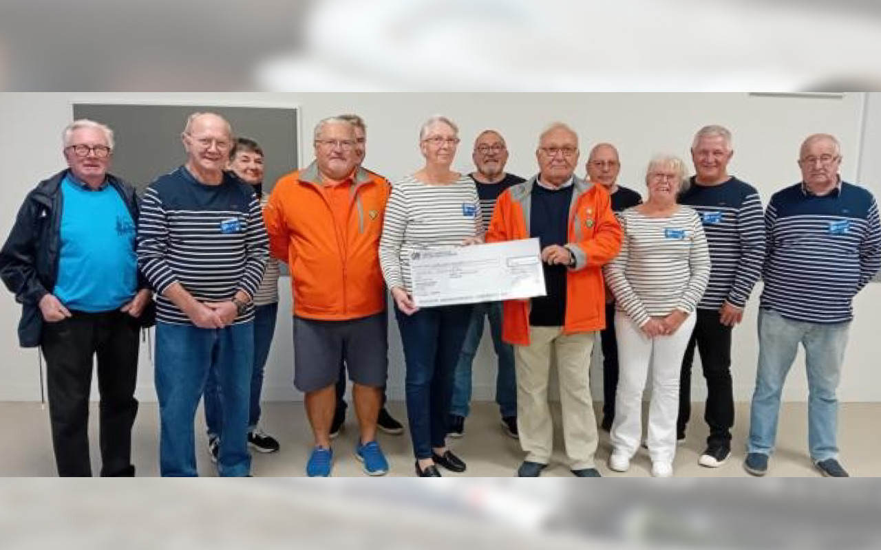 Bouin - Aplav - Un chèque de 500 euros pour la SNSM