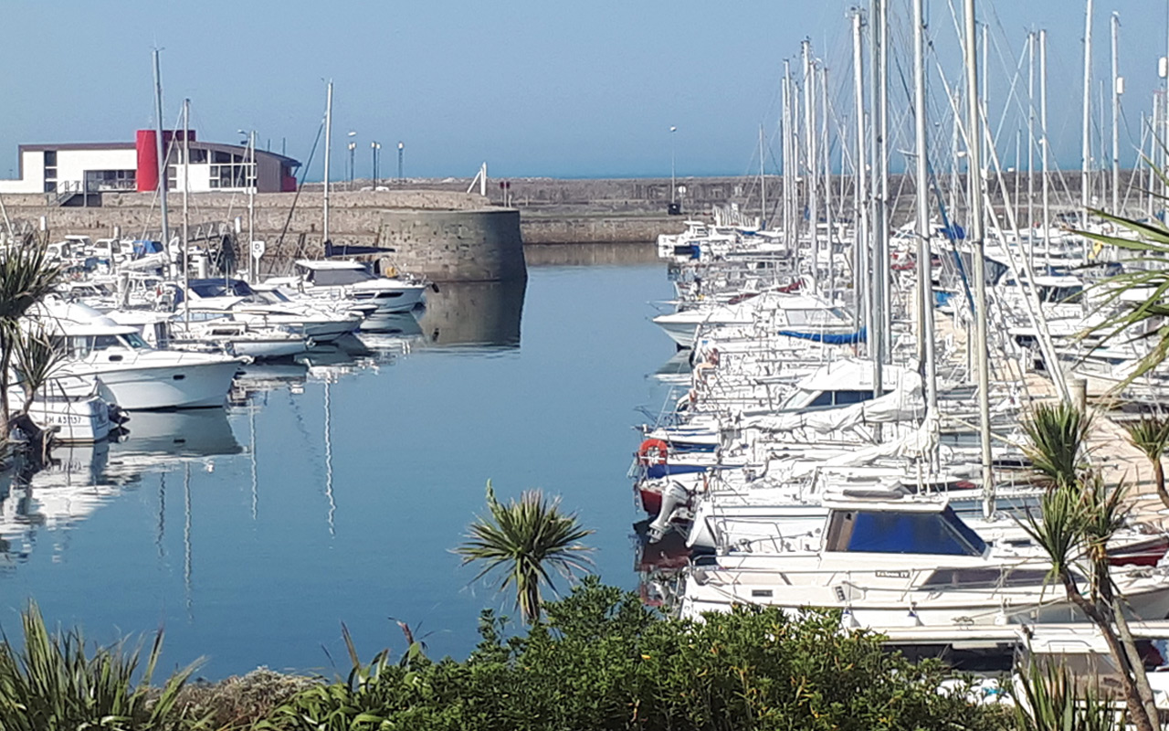 Cercle nautique : du bar à la régate, la mer en partage